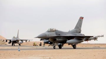 Aviones de guerra estadounidenses ya están desplegados en varias bases militares en Medio Oriente.