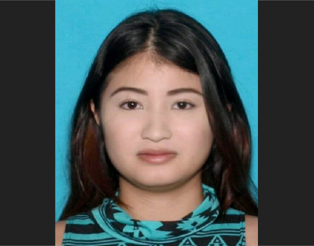 Fotografía suministrada por la policía de Aurora, al este de Denver, que continúa buscando hoy a Isabella Guzmán, de 18 años.