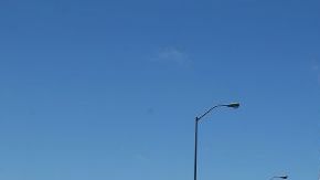 Equipos de construcción estarán trabajando durante los próximos 4 días en el tramo del puente de San Francisco-Oakland Bay que permanecerá cerrado al tráfico hasta la madrugada del martes.