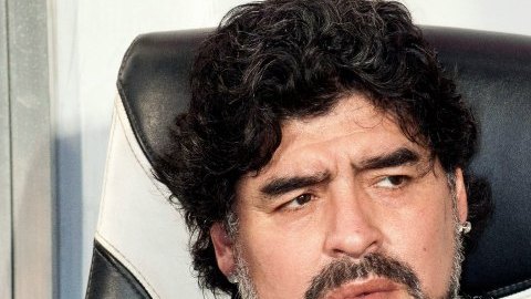 Diego Armando Maradona quiere dirigir al Boca Juniors