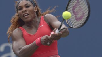 Serena Williams pegó 22 golpes ganadores y erró sólo 13 en su triunfo sobre Sloane Stephens.