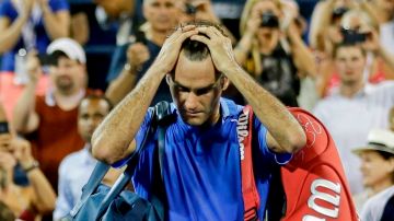 Roger Federer no pudo superar por primera vez en una década los octavos de final del último torneo de Grand Slam de la temporada.