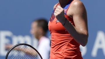 La italiana Flavia Pennetta  venció a su paisana  Roberta Vinci y avanzó a las semifinales del US Open que se juega en Nueva York.