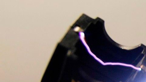Esta es la segunda muerte en Miami en un mes por el uso de una pistola paralizante conocida como Taser.