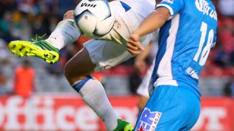 Action Photo during the game Queretaro vPuebla,Brayan Adán Martínez Arizpe /Foto de accion durante el Juego,Queretaro vs Puebla,Brayan Adán Martínez Arizpe / 06-septiembre-2013/ MEXSPORT/ Antonio Garcia