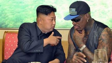 Una foto dada a conocer por Dennis Rodman en la que se le ve junto al líder de Corea del Norte Kim Jong-unUna foto dada a conocer por Dennis Rodman en la que se le ve junto al líder de Corea del Norte Kim Jong-un.
