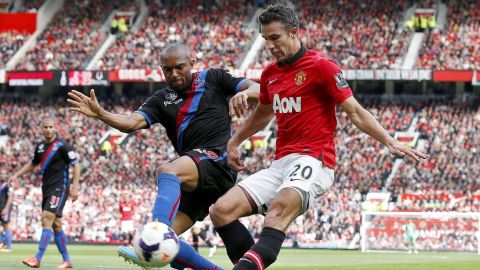 Van Persie marcó un tanto de penal.