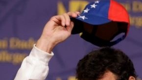 Capriles dijo que quiere que todos los venezolanos que se han ido del país regresen.