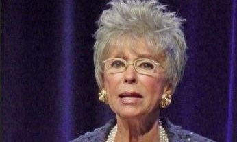 Rita Moreno en LA en agosto.
