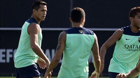'Jona' podría jugar la Champions si gana la confianza del 'Tata'.