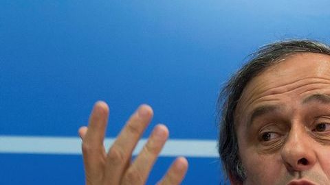 El legendario ex jugador aún no se decide.