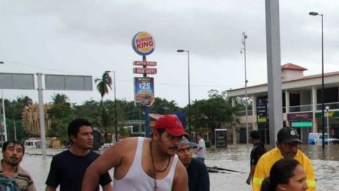 Las fuertes lluvias se mantendrán en la mayor parte de México.