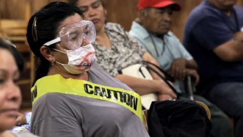 Vecinos de comunidades aledañas a la planta Exide sostienen que su salud se ha visto afectada por la contaminación.