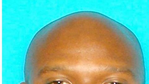 Autoridades dicen que Aaron Alexis sufría paranoia y trastornos de sueño.
