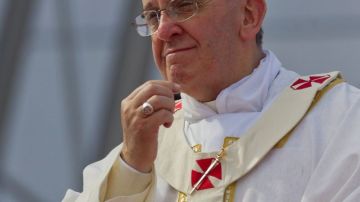 Papa ruega por el eterno descanso por los fallecidos en México.