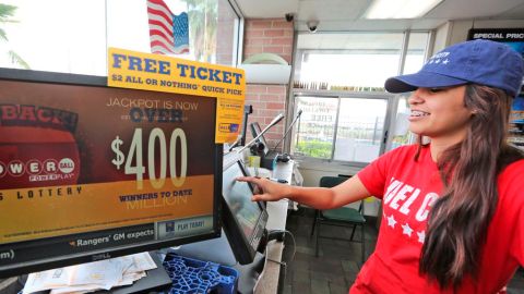 El tickets ganador fue vendido en una estación de gasolina en el pequeño pueblo de Lexington.