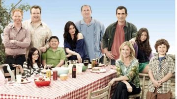 Modern Family es la candidata a vencer, con tres Emmys de Mejor Serie de Comedia consecutivos. En las categorías de Actuación de Reparto suele estar nominada la mayor parte del elenco.