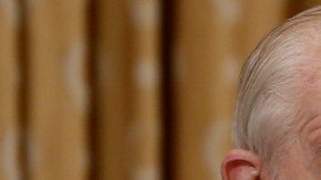 Sam Johnson (R-Texas) renuncia al grupo de apoyo.