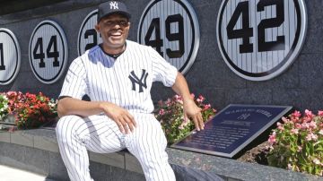 El número 42 de Mariano Rivera fue retirado de la alineación de los Yankees.