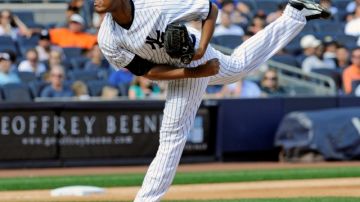 El dominicano Iván Nova, de los Yankees, permitió seis hits a San Francisco, lanzó juego completo y dio un respiro al bullpen.