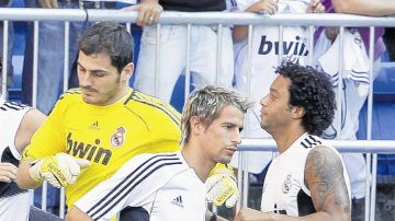 Iker, Coentrao y Marcelo durante un entrenamiento.