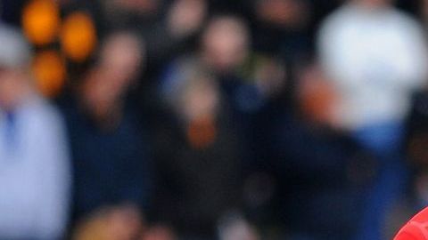 ¿El mexicano pide un milagro para sostenerse en el once inicial?