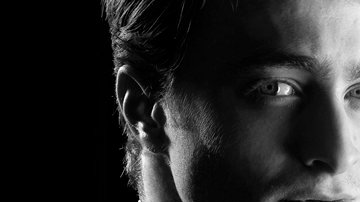 El actor británico aseguró que ni siquiera conoce al director de la película biográfica de Queen.