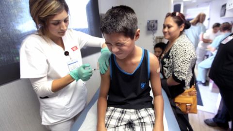 El inicio de este periodo escolar está marcado por una ley que no permite motivaciones religiosas para no inmunizarse.