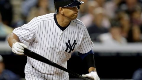 Alex Rodríguez en la cuarta entrada del juego de los Yankees ante los Rays de Tampa Bay el 24 de septiembre pasado.