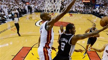 El formato de juegos se impuso para evitar los largo trayectos entre Boston y Los Angeles.
