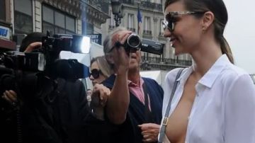 Miranda Kerr desfiló en París en la colección Primavera-Verano 2014 de la diseñadora Stella McCartney.