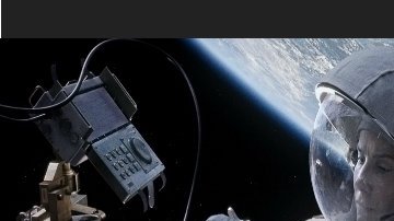 Sandra Bullock lleva a cabo un ‘tour de force’ en ‘Gravity’ y da vida a la doctora Ryan Stone en su primera misión al espacio como médico.