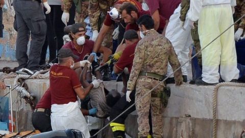 Las operaciones de rescate han sido intensas porque se desconoce la cifra exacta de inmigrantes que pudieran estar mar abierto.