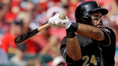 El dominicano Pedro Alvarez conectó jonrón de dos carreras.