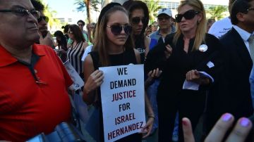Familiares y amigos marcharon para pedir justicia por Israel Hernández.