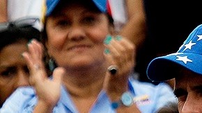 Capriles considera que las elecciones municipales de diciembre próximo son cruciales para un cambio en la política venezolana.