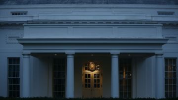 La Casa Blanca también se ha visto obligada a reducir su personal "no esencial" debido al cierre de gobierno.