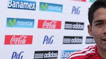 Javier Aquino, mediocampista de la selección mexicana