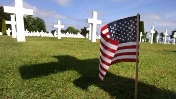 Los familiares de los soldados muertos volverán a recibir las ayudas federales de $100,000 para costear los servicios funerarios.