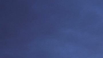 Así lucirá la cúspide del histórico edificio cuando se encienda con los colores representativos de El Diario/La Prensa.