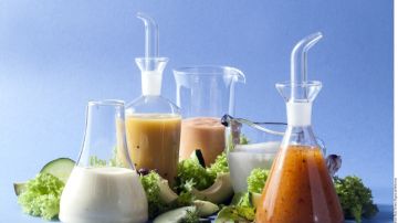 Yogurt, jugos, frutas y aceites vegetales aligeran aderezos.