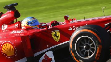 Alonso quiere ayudar a Ferrari.