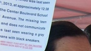 Daniel Oquendo (derecha), padre de Avonte,  dijo sentirse desesperado por la situación.