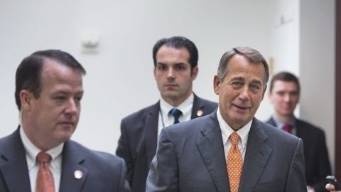 La  "buena conversación" que mantuvieron anoche Obama y Boehner (al centro en la foto) no fue suficiente para poner fin al tranque.