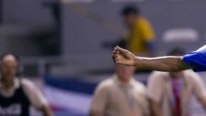 Joel Campbell (12), delantero de Costa Rica, afirma que al Tricolor le falta humildad con los rivales.