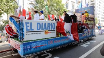 La carroza de El Diario La Prensa destacó ayer en el Desfile de la Hispanidad con la representación de 'Sueños de Gloria'.
