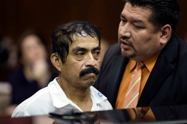 Conrado Juárez, de 52 años, cuando fue instruido de cargos en la Corte Criminal de Manhattan por la muerte  'Bebé Esperanza', ocurrida en 1991.