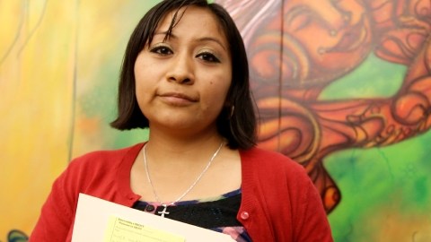 Yolanda Méndez en el centro de asistencia al inmigrante de Make The Road, en Queens.