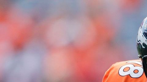 Peyton Manning vuelve al pasado.
