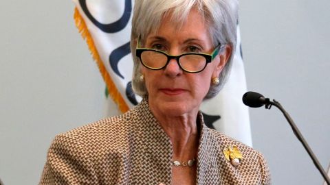 La secretaria de Salud, Kathleen Sebelius, está en el “ojo del huracán” debido a los graves problemas que ha presentado la página de internet de la reforma de salud.